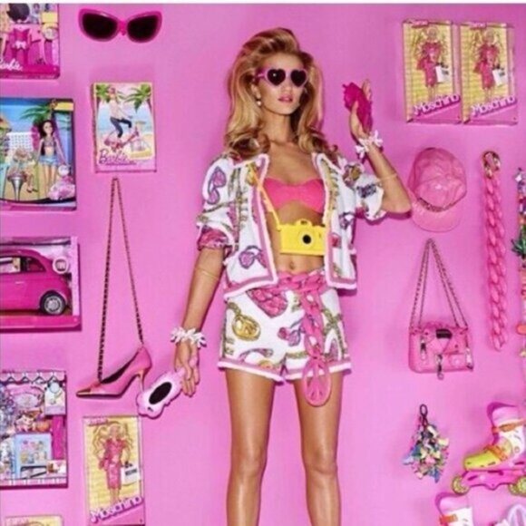 Moschino Barbie Yellow Camera Crossbody Phone Carrying Case Bag 15 Runway - Picture 10 of 11